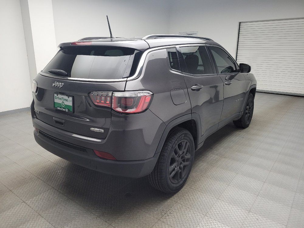 Used 2018 Jeep Compass Latitude AWD/4WD image 9