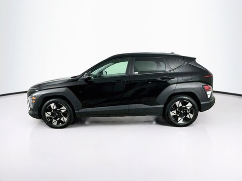 Used 2025 Hyundai Kona SEL FWD image 4