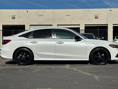 Used 2022 Honda Civic Sport image 3