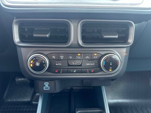 Used 2024 Ford Maverick XLT w/ XLT Luxury Package AWD/4WD image 4