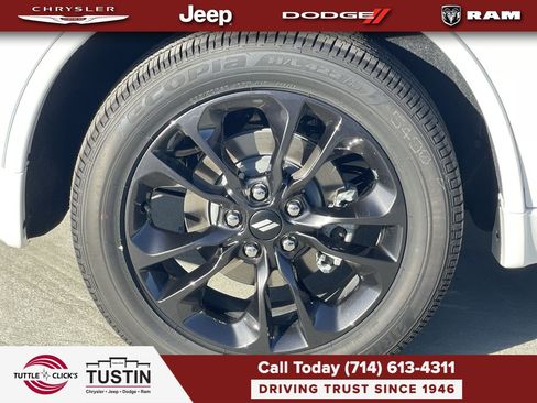 New 2026 Dodge Durango GT w/ Blacktop Package RWD image 11