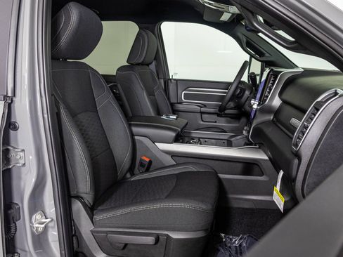 New 2026 RAM 2500 Big Horn AWD/4WD image 39