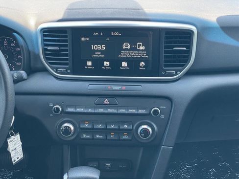 Used 2020 Kia Sportage LX FWD image 15
