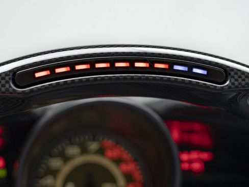 Used 2019 Ferrari Portofino Base image 25