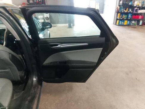 Used 2014 Ford Fusion S FWD image 30