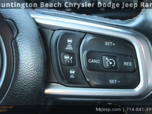 Used 2021 Jeep Wrangler Unlimited Sahara image 17
