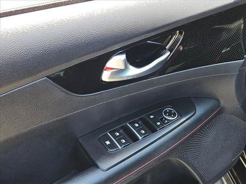 Used 2023 Kia Forte GT w/ GT2 Package FWD image 10