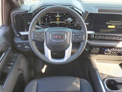 New 2025 GMC Sierra 2500 SLT w/ SLT Premium Package image 19