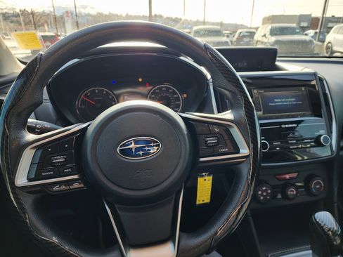 Used 2017 Subaru Impreza 2.0i image 16