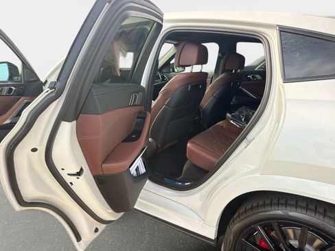 New 2027 BMW X6 xDrive40i AWD/4WD image 14