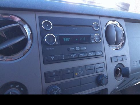 Used 2016 Ford F250 XLT image 10