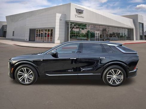 New 2026 Cadillac Lyriq Luxury image 3
