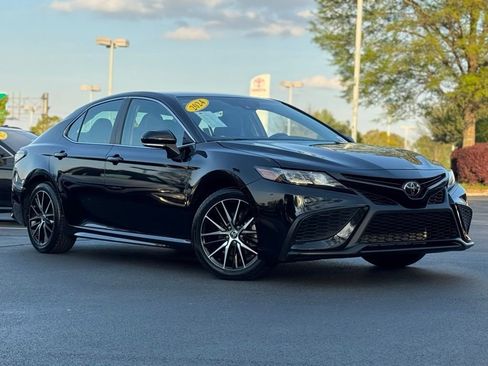 Certified 2024 Toyota Camry SE image 2