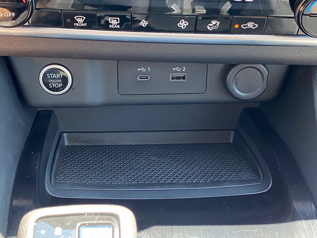 Used 2022 Nissan Rogue SV FWD image 22