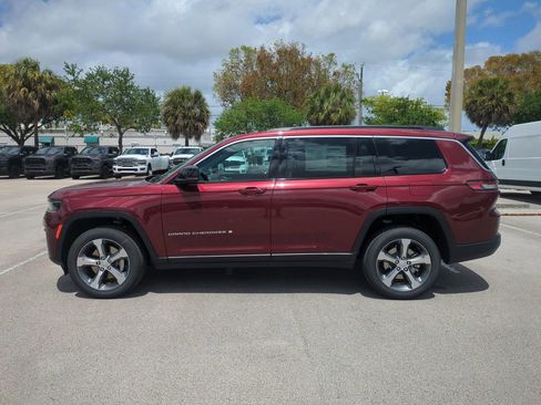 New 2026 Jeep Grand Cherokee L Limited RWD image 8