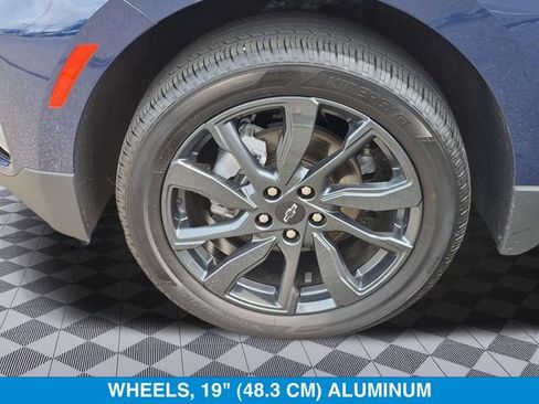 Used 2023 Chevrolet Equinox RS w/ LPO, Floor Liner Package AWD/4WD image 9