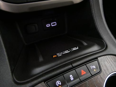 Used 2023 GMC Acadia Denali w/ Denali Ultimate Package image 31