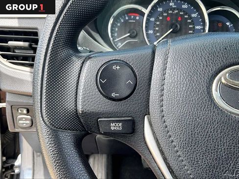 Used 2014 Toyota Corolla L FWD image 21