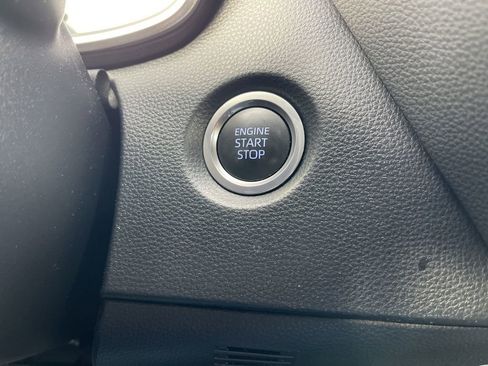 Used 2022 Toyota Corolla SE image 13