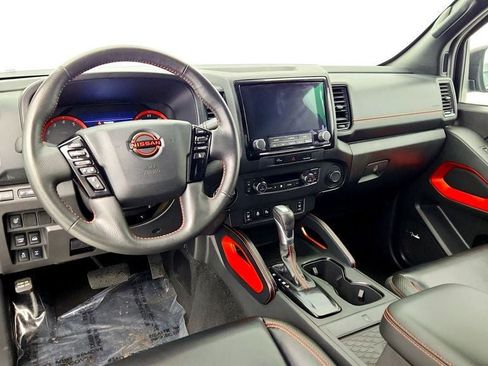 Used 2024 Nissan Frontier PRO-4X w/ Pro Premium Package image 11