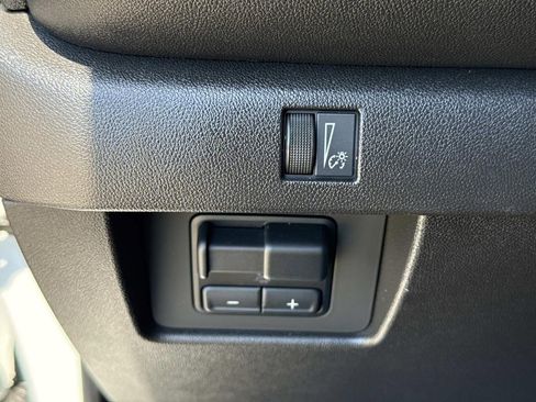 Used 2023 Chevrolet Colorado Trail Boss w/ LPO, Dark Essentials Package AWD/4WD image 39