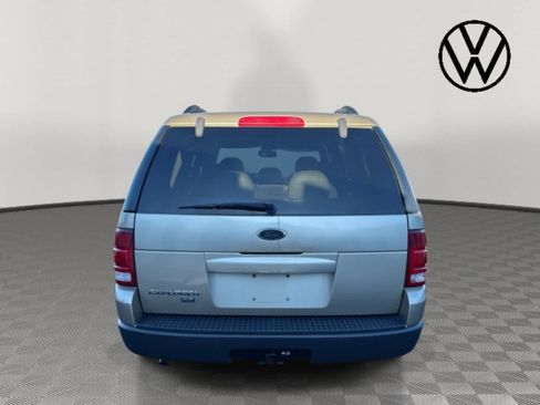 Used 2003 Ford Explorer XLT image 3