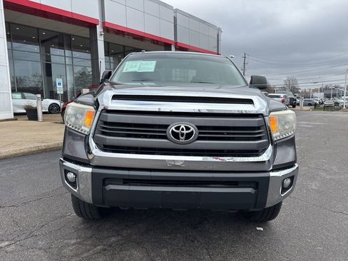 Used 2015 Toyota Tundra SR5 w/ TRD Off Road Package image 10