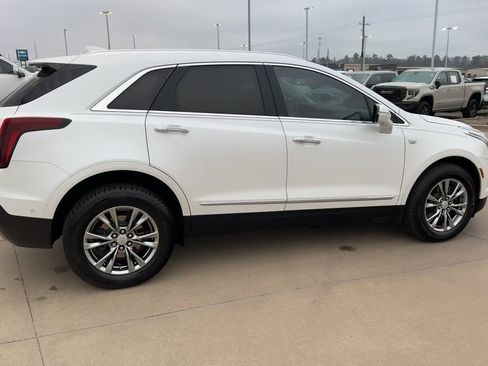 Used 2021 Cadillac XT5 Premium Luxury image 9