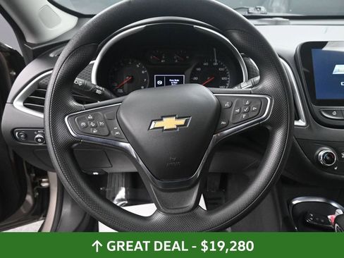 Used 2025 Chevrolet Malibu LT image 33