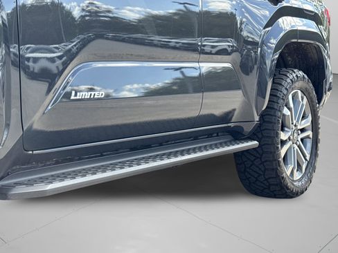 Used 2025 Toyota 4Runner TRD Sport Premium AWD/4WD image 32