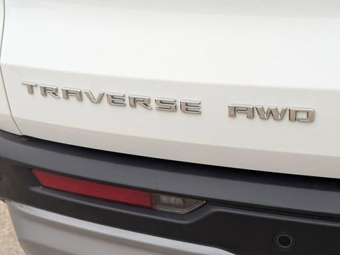 Certified 2024 Chevrolet Traverse LT image 35