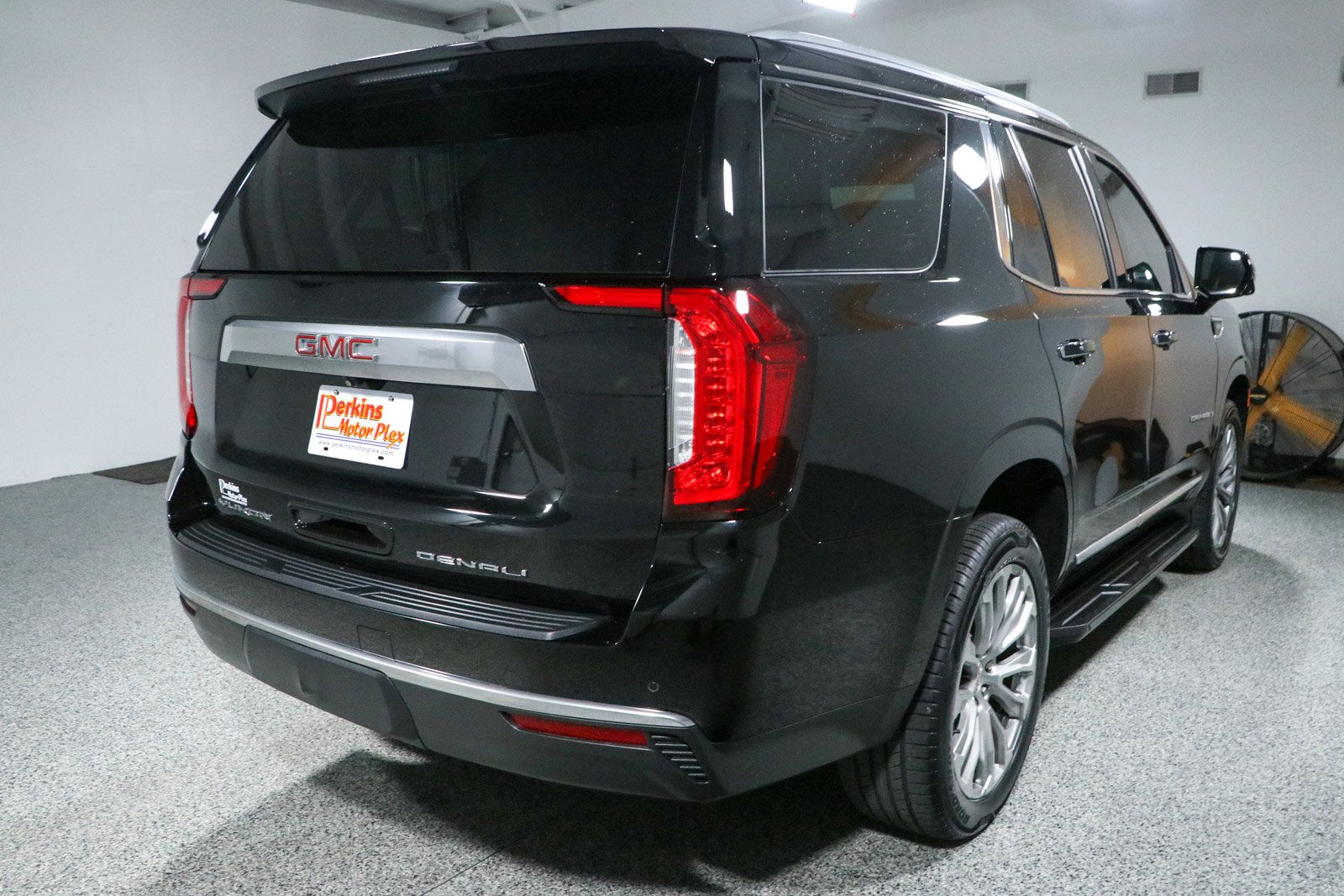 Used 2021 GMC Yukon Denali AWD/4WD image 7