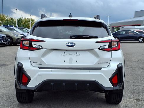 Used 2025 Subaru Crosstrek 2.5i Limited w/ Crosstrek Mirror Package image 5