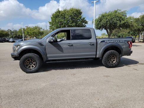 Used 2018 Ford F150 Raptor w/ Equipment Group 802A Luxury AWD/4WD image 8