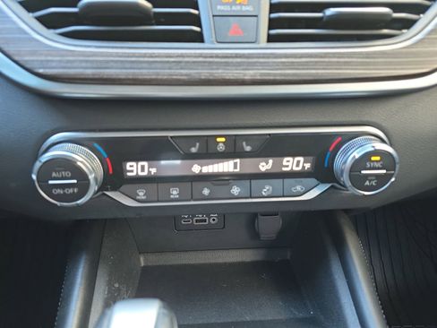 Used 2019 Nissan Altima 2.5 Platinum image 26