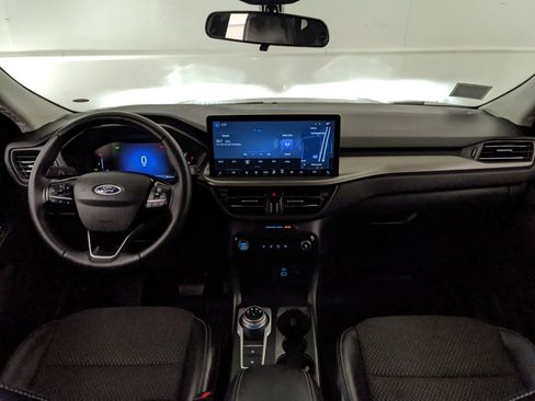 Certified 2023 Ford Escape SE image 7