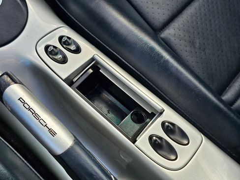 Used 2002 Porsche 911 Turbo image 28