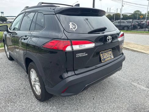Used 2022 Toyota Corolla Cross LE AWD/4WD image 7
