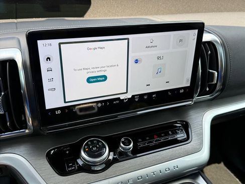 Used 2025 Ford Expedition Max Platinum AWD/4WD image 18