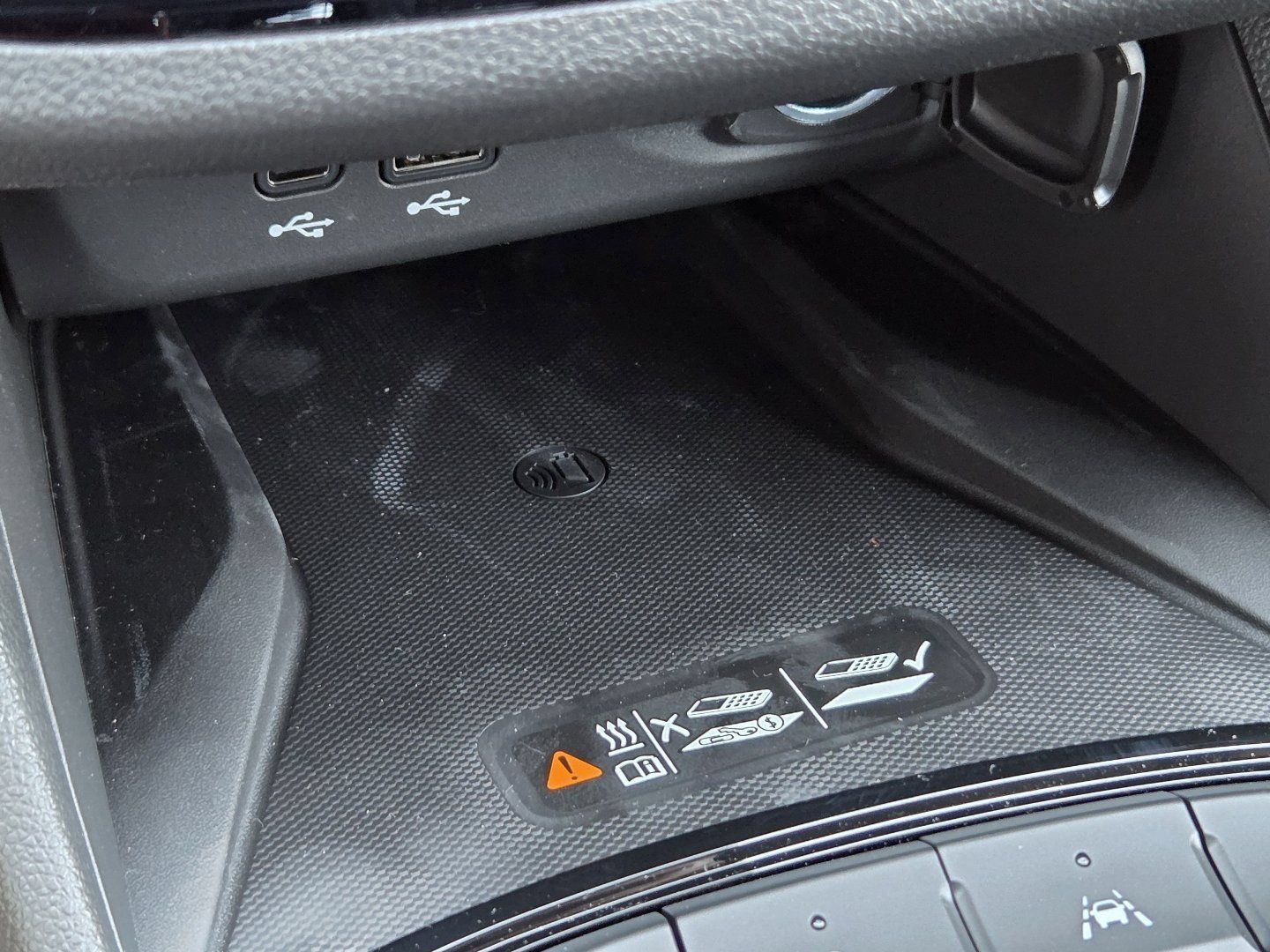 New 2026 Buick Envista Sport Touring FWD image 35