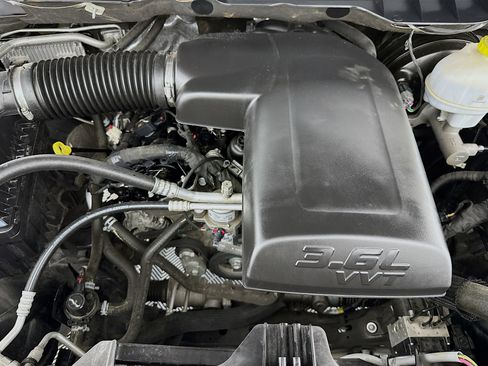 Used 2020 RAM 1500 Classic Warlock w/ Electronics Group image 37