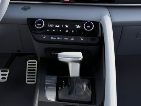 New 2026 Hyundai Elantra SEL Sport FWD image 16