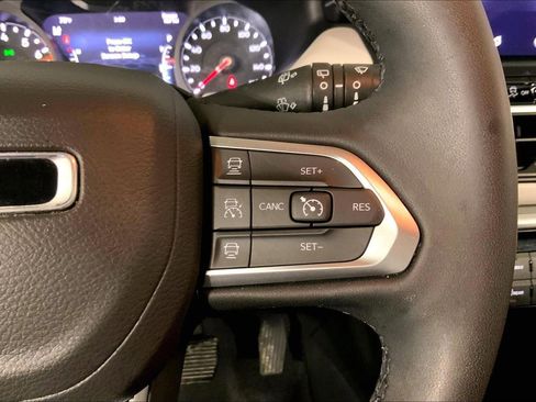 Used 2025 Jeep Compass Limited AWD/4WD image 19