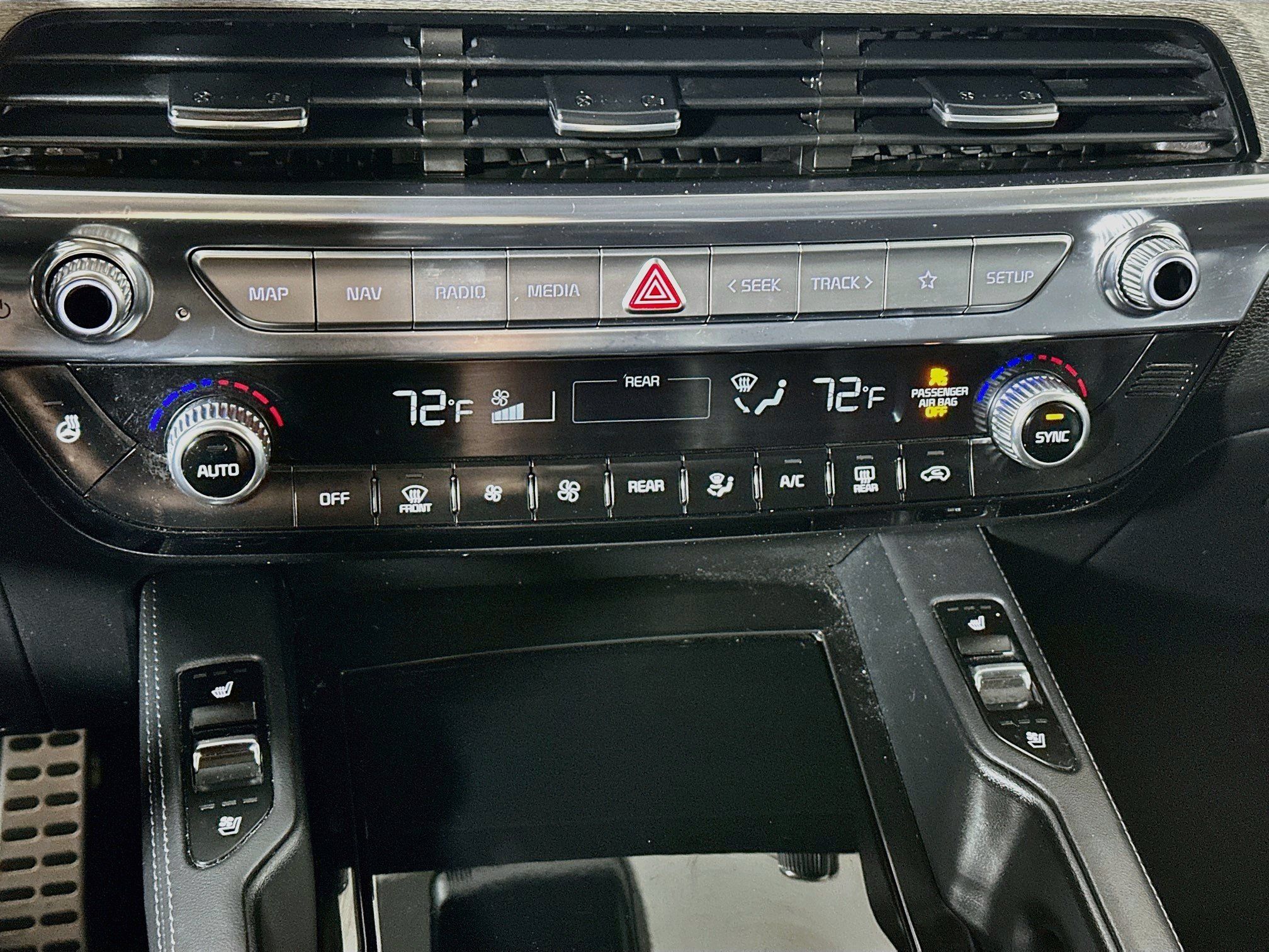 Certified 2022 Kia Telluride SX w/ SX Prestige Package AWD/4WD image 16