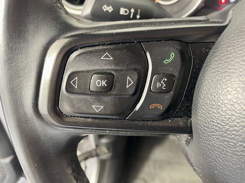 Used 2018 Jeep Wrangler Unlimited Sport S AWD/4WD image 14