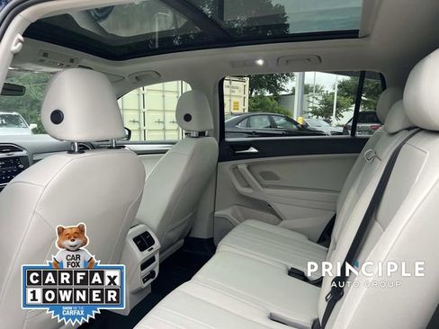 Certified 2023 Volkswagen Tiguan SE FWD image 27