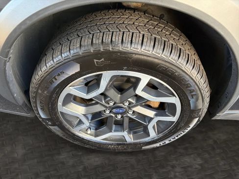 Used 2017 Subaru Crosstrek 2.0i Premium AWD/4WD image 35