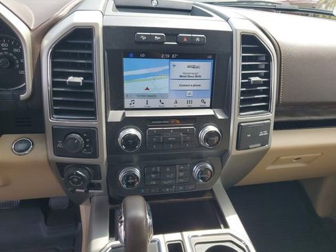 Used 2019 Ford F150 Lariat w/ Equipment Group 502A Luxury AWD/4WD image 22