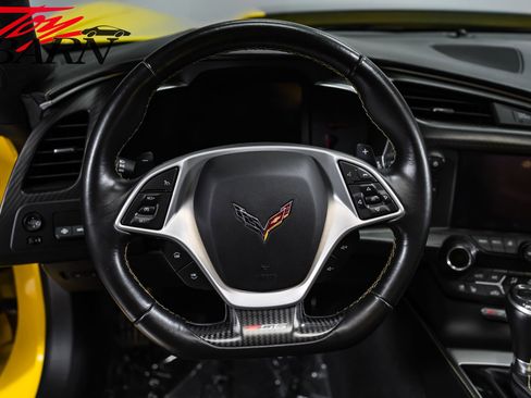 Used 2016 Chevrolet Corvette Z06 w/ 3LZ Preferred Equipment Group RWD image 40