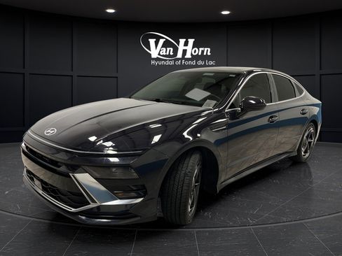 Used 2024 Hyundai Sonata SEL w/ Convenience Package FWD image 3